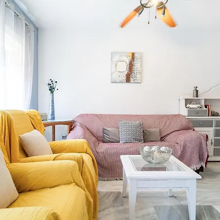 Stunning In With Kitchen Apartment *