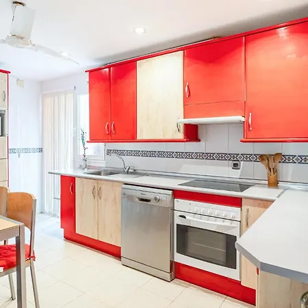 Stunning In With Kitchen Fuengirola